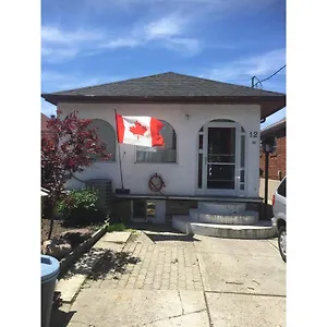 Homestay Angelina's House, Toronto