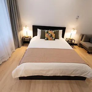 https://st-jostudio.hotelsquebeccity.net